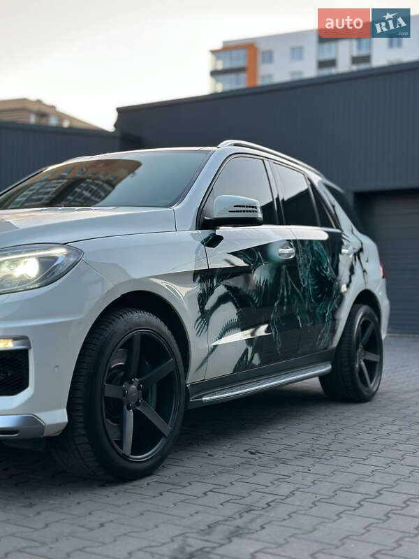 Mercedes-Benz M-Class 2013