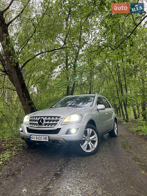 Позашляховик / Кросовер Mercedes-Benz M-Class 2008 в Харкові