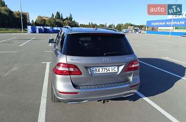 Позашляховик / Кросовер Mercedes-Benz M-Class 2015 в 