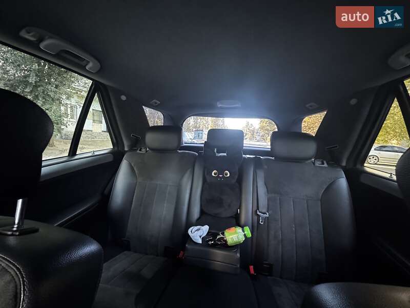 Внедорожник / Кроссовер Mercedes-Benz M-Class 2007 в Николаеве