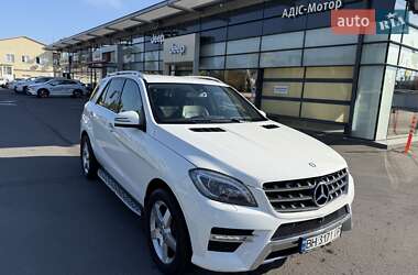 Позашляховик / Кросовер Mercedes-Benz M-Class 2013 в Одесі