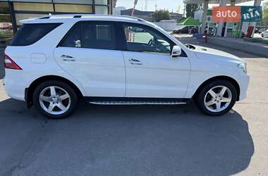 Позашляховик / Кросовер Mercedes-Benz M-Class 2013 в 