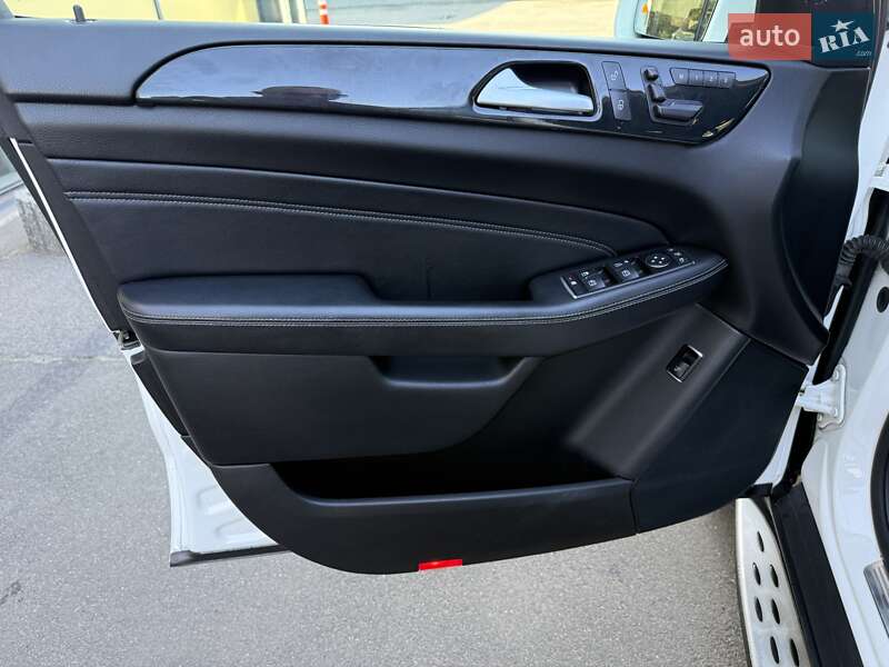 Позашляховик / Кросовер Mercedes-Benz M-Class 2013 в Одесі