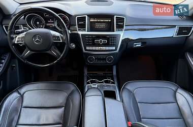 Позашляховик / Кросовер Mercedes-Benz M-Class 2013 в 