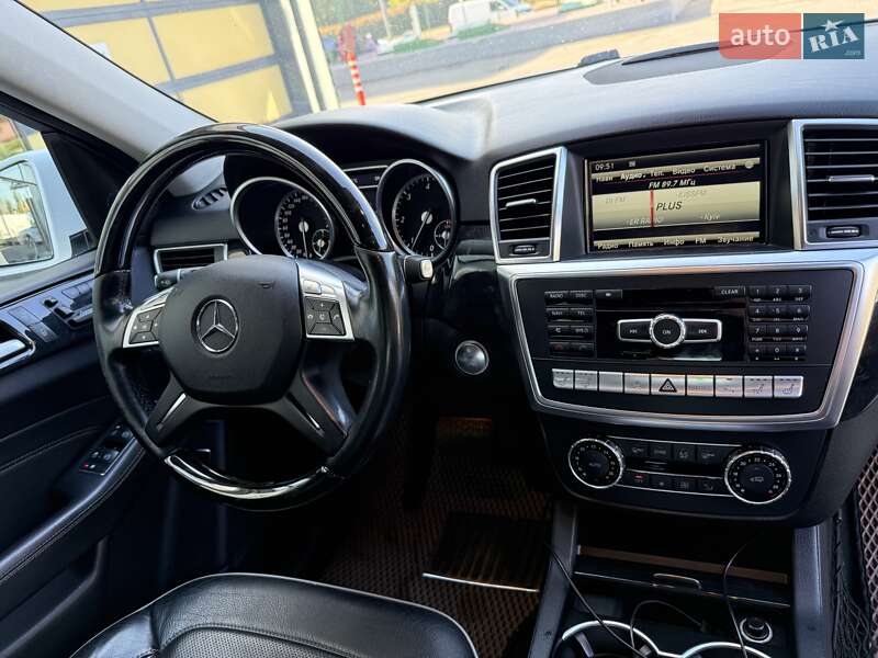 Позашляховик / Кросовер Mercedes-Benz M-Class 2013 в Одесі