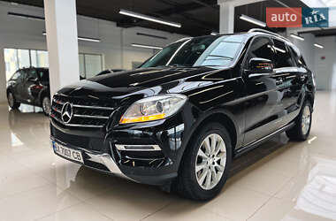 Внедорожник / Кроссовер Mercedes-Benz M-Class 2013 в 