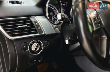 Внедорожник / Кроссовер Mercedes-Benz M-Class 2013 в 
