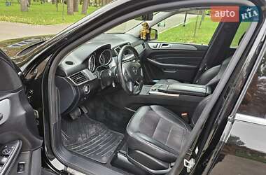 Внедорожник / Кроссовер Mercedes-Benz M-Class 2014 в 