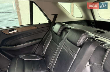 Позашляховик / Кросовер Mercedes-Benz M-Class 2011 в 