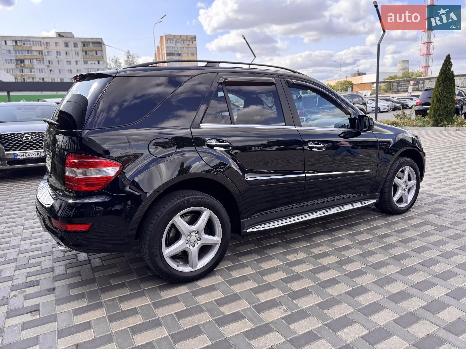 Mercedes-Benz M-Class 2009 VIN 4JGBB72E89A467688 фото оголошення 10 з 12