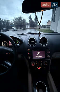 Внедорожник / Кроссовер Mercedes-Benz M-Class 2010 в 