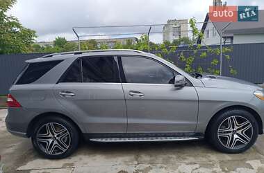 Позашляховик / Кросовер Mercedes-Benz M-Class 2015 в 
