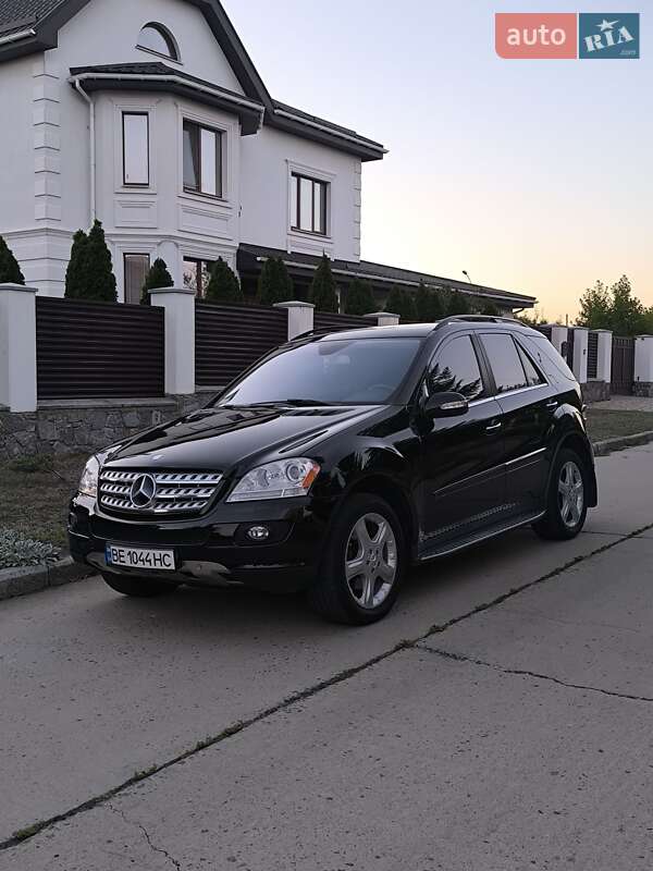 Mercedes-Benz M-Class 2008
