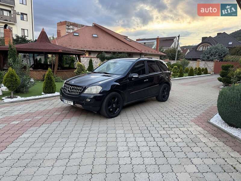 Внедорожник / Кроссовер Mercedes-Benz M-Class 2006 в Мукачево
