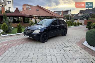 Внедорожник / Кроссовер Mercedes-Benz M-Class 2006 в 
