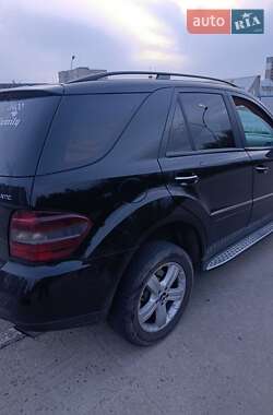 Внедорожник / Кроссовер Mercedes-Benz M-Class 2008 в 