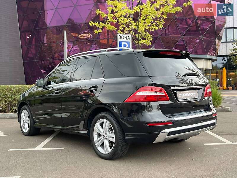 Позашляховик / Кросовер Mercedes-Benz M-Class 2013 в Києві