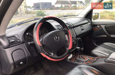 Внедорожник / Кроссовер Mercedes-Benz M-Class 2004 в 