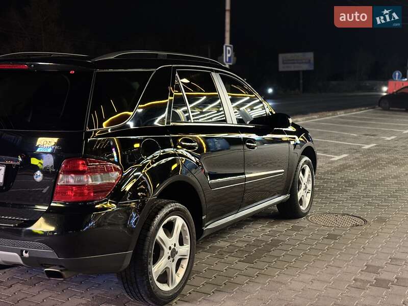 Внедорожник / Кроссовер Mercedes-Benz M-Class 2007 в Киеве