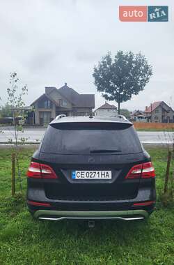 Внедорожник / Кроссовер Mercedes-Benz M-Class 2011 в 