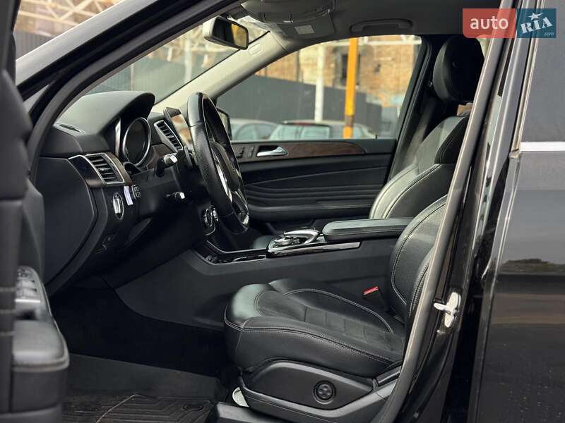 Внедорожник / Кроссовер Mercedes-Benz M-Class 2012 в Киеве