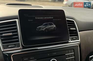 Позашляховик / Кросовер Mercedes-Benz M-Class 2012 в 