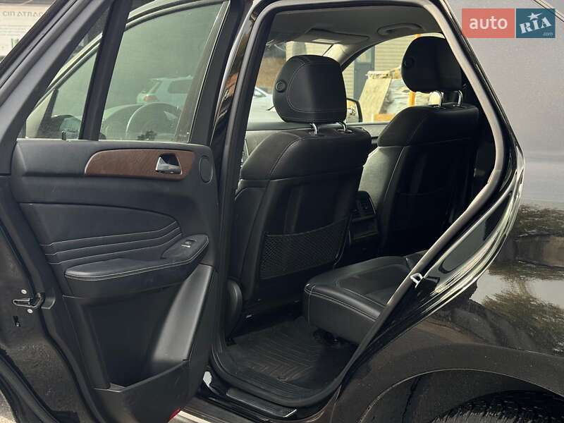 Внедорожник / Кроссовер Mercedes-Benz M-Class 2012 в Киеве