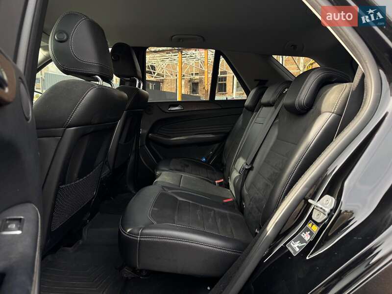 Внедорожник / Кроссовер Mercedes-Benz M-Class 2012 в Киеве
