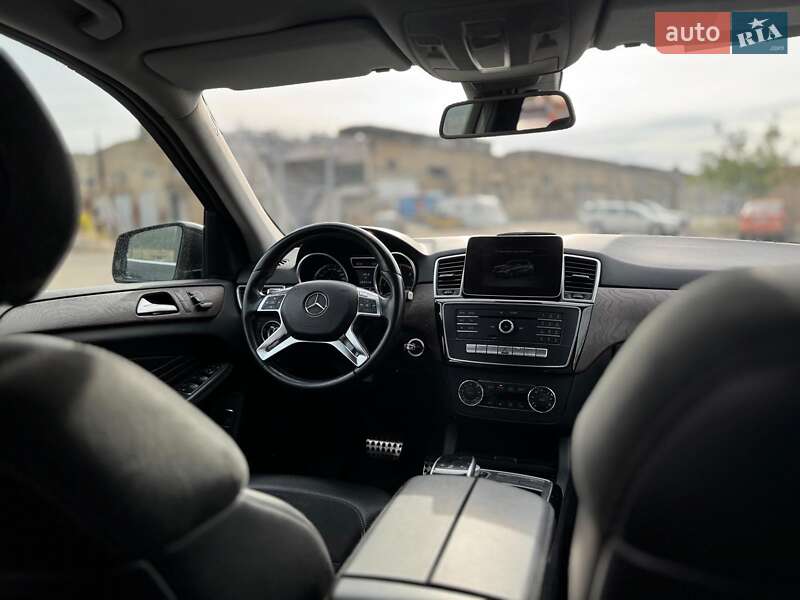 Внедорожник / Кроссовер Mercedes-Benz M-Class 2012 в Киеве