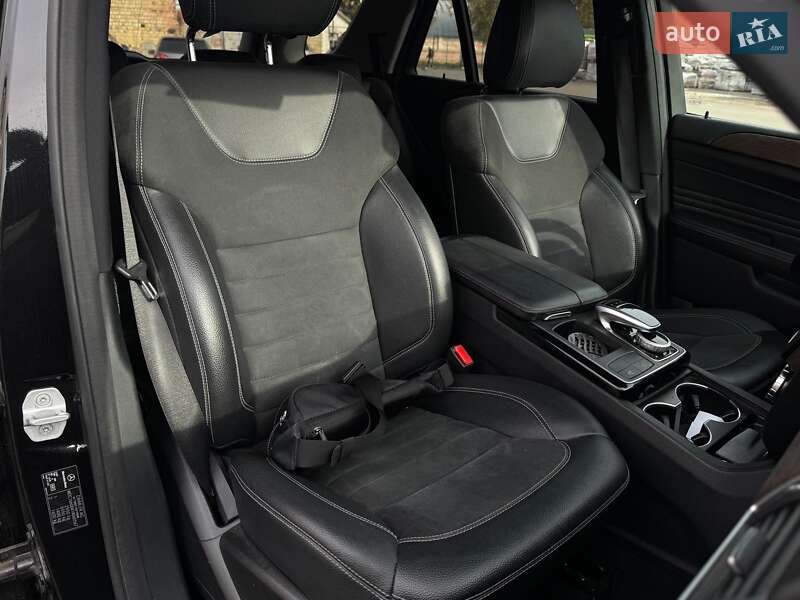 Внедорожник / Кроссовер Mercedes-Benz M-Class 2012 в Киеве