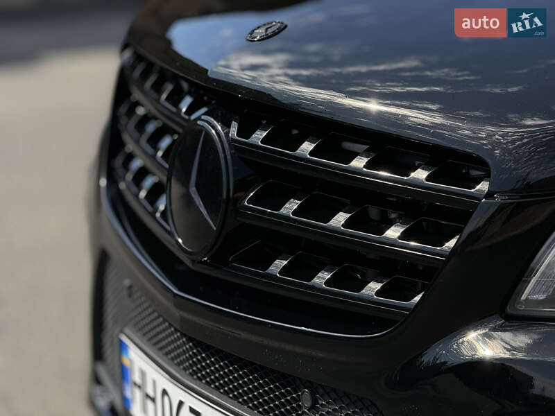 Позашляховик / Кросовер Mercedes-Benz M-Class 2015 в Вінниці фото 23 Позашляховик / Кросовер Mercedes-Benz M-Class 2015 в Вінниці