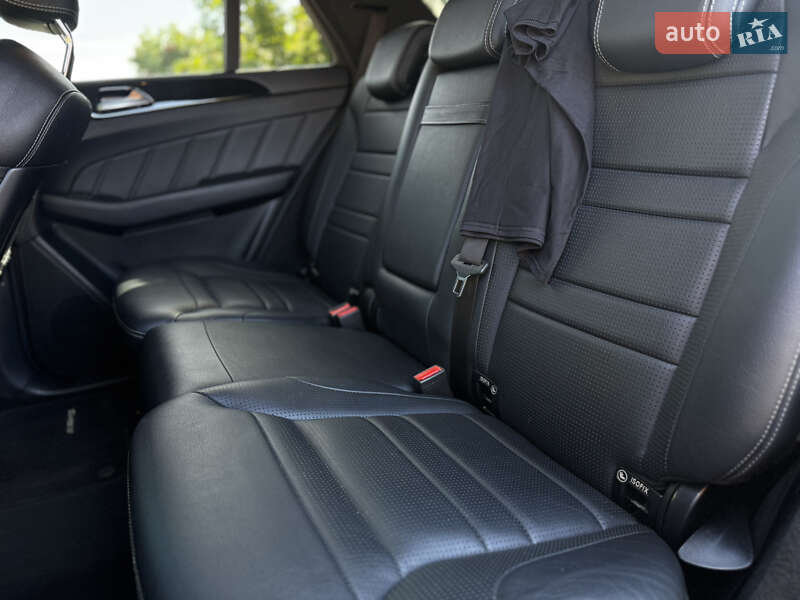 Позашляховик / Кросовер Mercedes-Benz M-Class 2015 в Вінниці фото 68 Позашляховик / Кросовер Mercedes-Benz M-Class 2015 в Вінниці