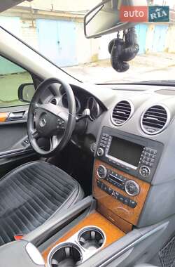 Позашляховик / Кросовер Mercedes-Benz M-Class 2008 в 