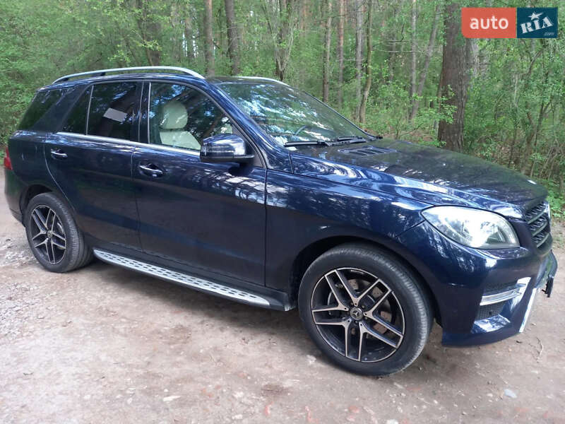 Внедорожник / Кроссовер Mercedes-Benz M-Class 2015 в Львове