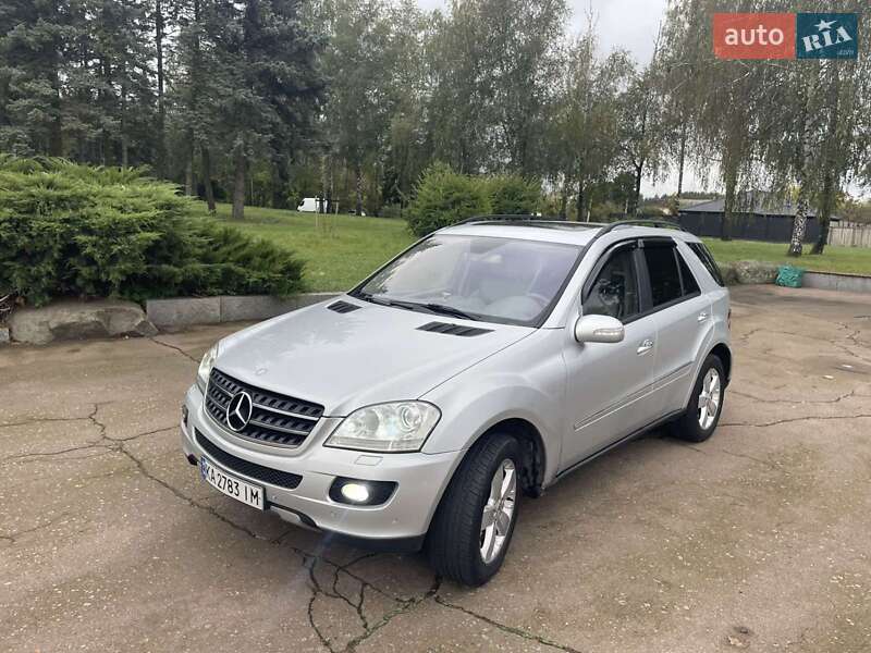 Внедорожник / Кроссовер Mercedes-Benz M-Class 2005 в Киеве фото 10 Внедорожник / Кроссовер Mercedes-Benz M-Class 2005 в Киеве
