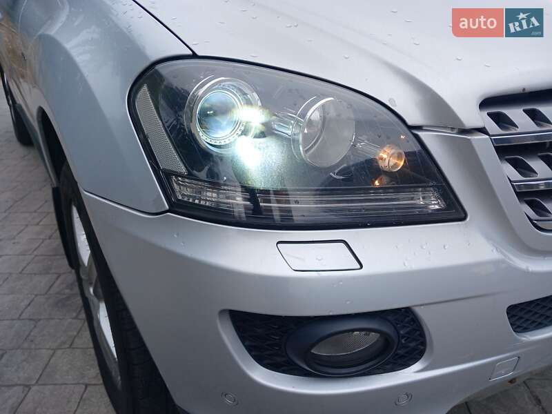 Позашляховик / Кросовер Mercedes-Benz M-Class 2008 в Києві