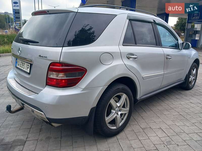Позашляховик / Кросовер Mercedes-Benz M-Class 2008 в Києві