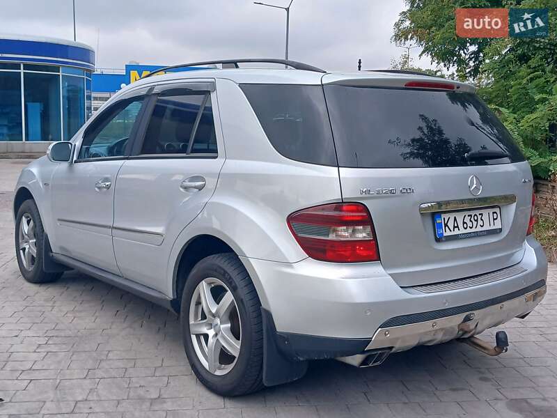 Позашляховик / Кросовер Mercedes-Benz M-Class 2008 в Києві