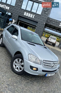 Позашляховик / Кросовер Mercedes-Benz M-Class 2008 в 