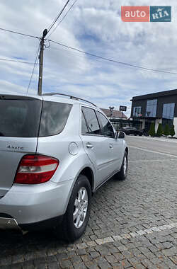 Позашляховик / Кросовер Mercedes-Benz M-Class 2008 в 
