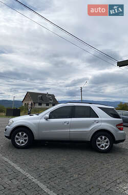 Позашляховик / Кросовер Mercedes-Benz M-Class 2008 в 