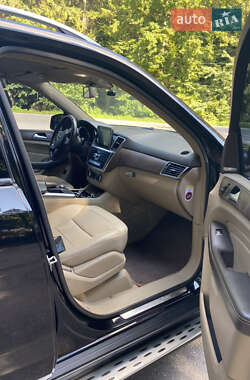 Внедорожник / Кроссовер Mercedes-Benz M-Class 2012 в Хмельнике