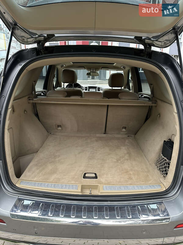 Внедорожник / Кроссовер Mercedes-Benz M-Class 2013 в Львове
