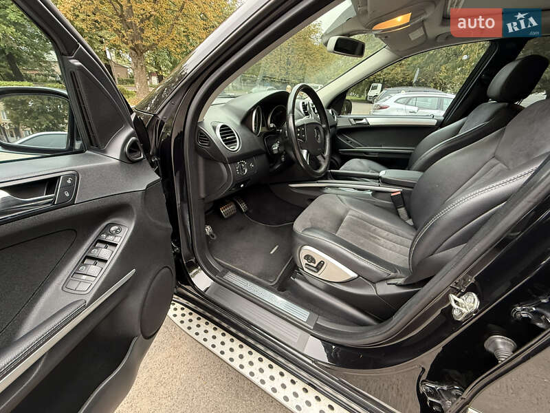 Внедорожник / Кроссовер Mercedes-Benz M-Class 2007 в Ровно
