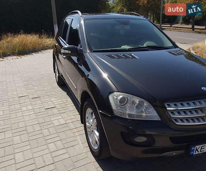 Mercedes-Benz M-Class 2007