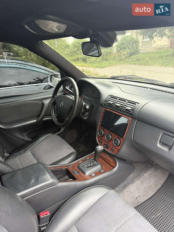 Позашляховик / Кросовер Mercedes-Benz M-Class 2003 в Золочеві