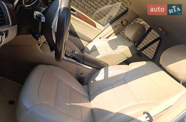 Позашляховик / Кросовер Mercedes-Benz M-Class 2013 в 