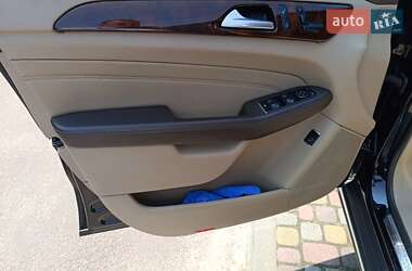 Позашляховик / Кросовер Mercedes-Benz M-Class 2013 в 