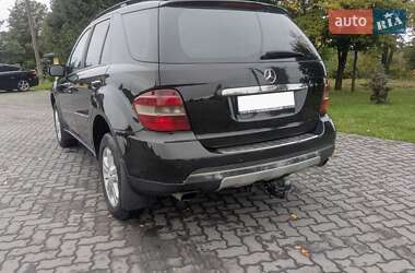 Внедорожник / Кроссовер Mercedes-Benz M-Class 2005 в 