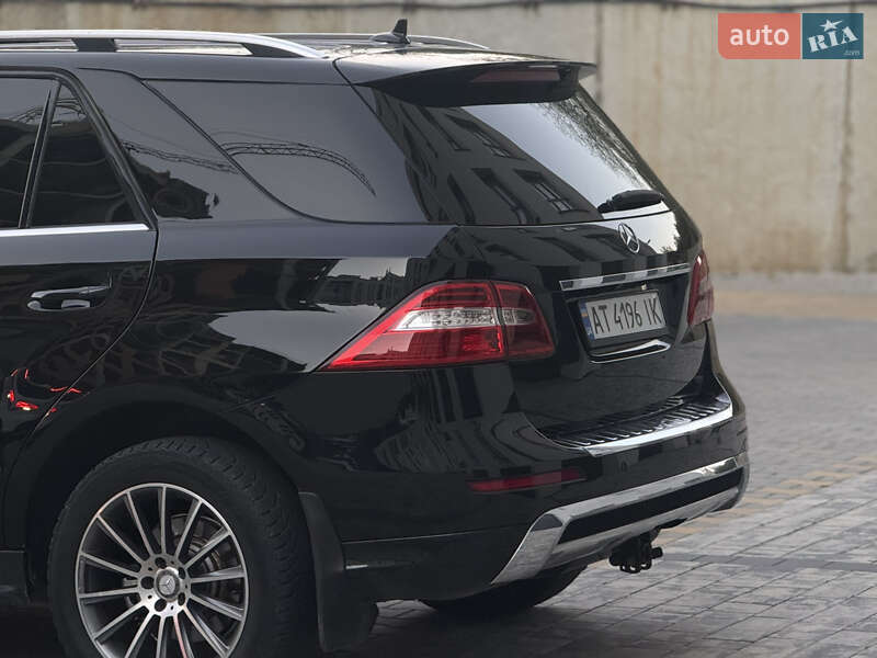 Внедорожник / Кроссовер Mercedes-Benz M-Class 2011 в Ужгороде